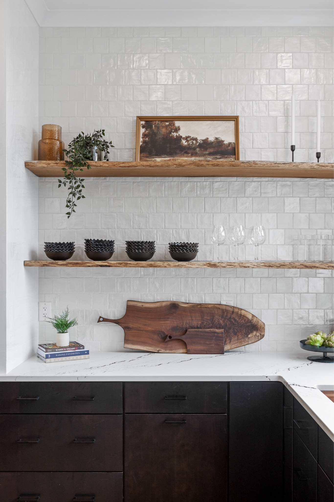 One of my favorite kitchens of all time 🖤

#LTKSaleAlert #LTKHome #LTKStyleTip