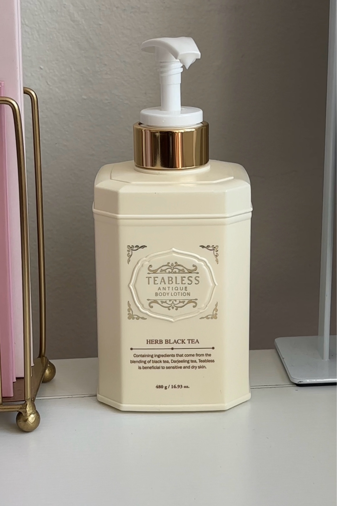 Body lotion
Really nice packaging and it’s great for display

Body lotion that smells like subtle black tea | luxurious body lotion | body lotion for home decor 

#LTKGiftGuide #LTKHome #LTKBeauty