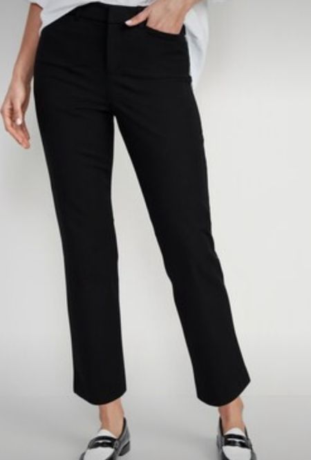LOVE these pants. I get my normal size 4. They’re a little stretchy and just perfect for work 

#LTKSpringSale #LTKSeasonal