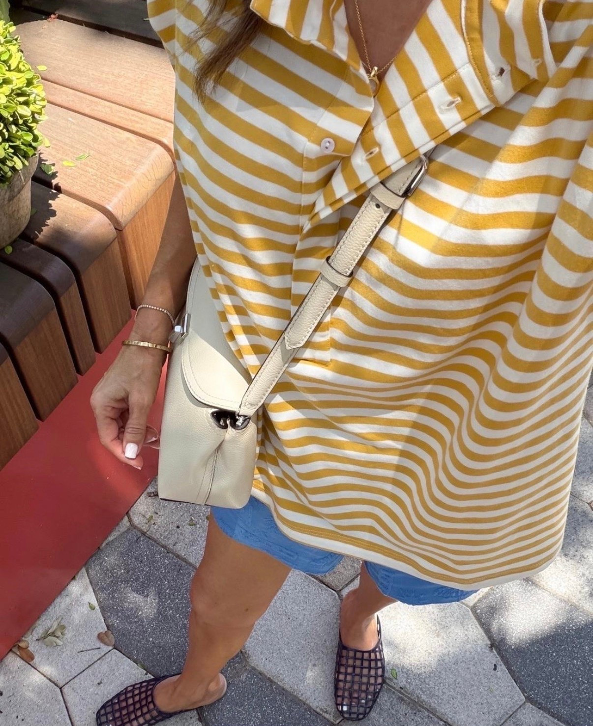 OOTD, 
Too-size P @MERSEA  
Shorts TTS @Thread And Supply  
flats TTS

#LTKootd #LTKOver40