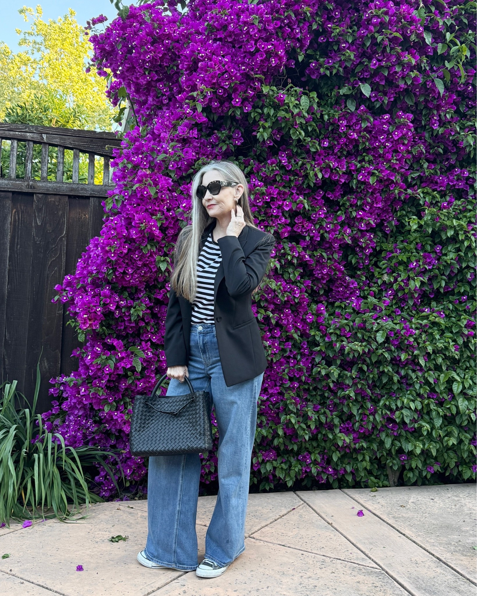 My type of outfit … simple, comfortable, a teeny bit cool …🖤🤍🖤🤍 #reallifestyle #effortlessstyle #minimaliststyle #capsulewardrobe #midstylestyle #size10 #casualworkootd #styleafter50

#LTKootd #LTKOver40 #LTKMidsize