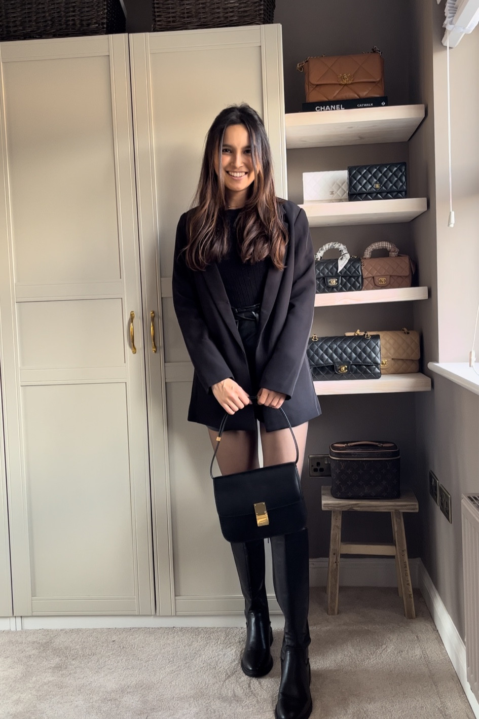 Ok these leather shorts from Newlook that I’ve tagged literally fly off the shelves so if you want them todays your day. 

I confess I have two pairs, these and a more structured pair but the ones I’ve tagged are by far my favourite - they’re soooo flattering😍🫣 

#LTKunder50 #LTKitbag #LTKstyletip