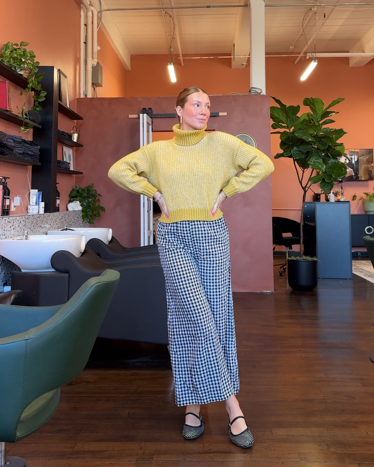 A moment for the checkered pants 

#LTKFindsUnder50 #LTKWorkwear #LTKStyleTip