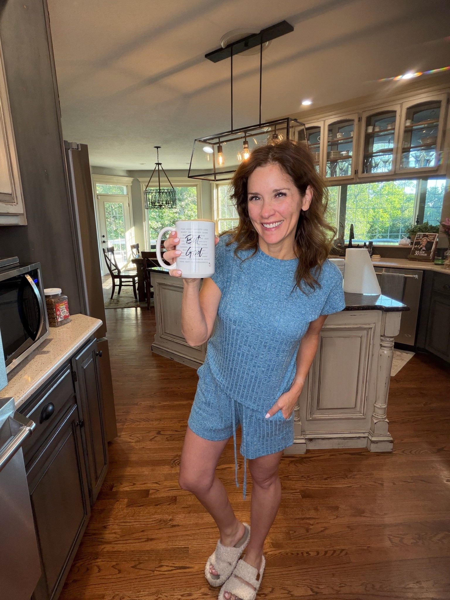 Good morning ☀️ rise & shine

#LTKOver40 #LTKstorytime #LTKmorningroutine