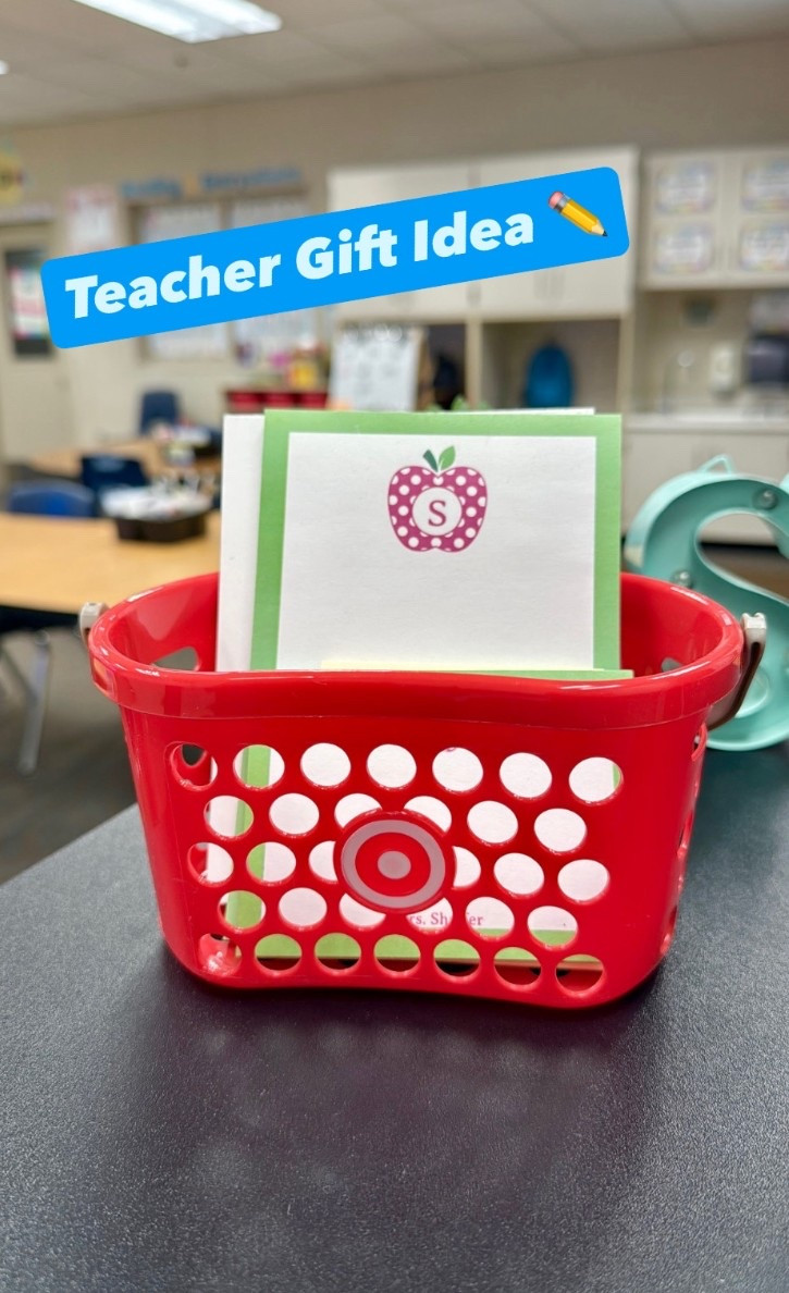 Target mini shopping basket ~ perfect for gifts 

Note pad holder 🍎

gift card holder | teacher gift idea | play area | home decor | for the classroom | party favor | add stickers | sticker holder | teacher things 
