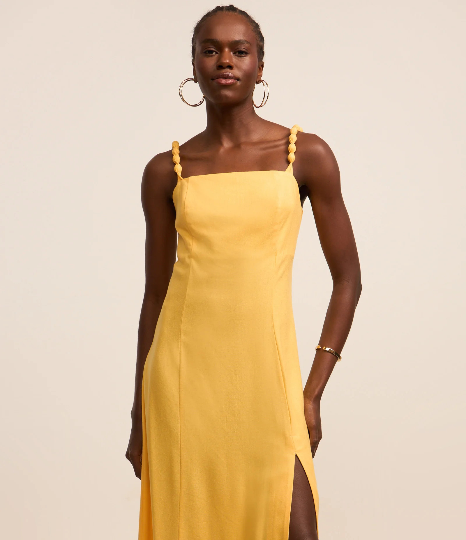 Vestido New Midi em Viscose e Linho com Zíper nas Costas Amarelo - Lojas Renner | Renner (BR)