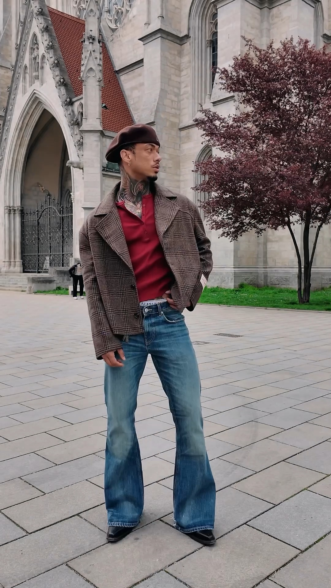 Flaredjeans>>

#LTKspring #LTKeurope #LTKjeans