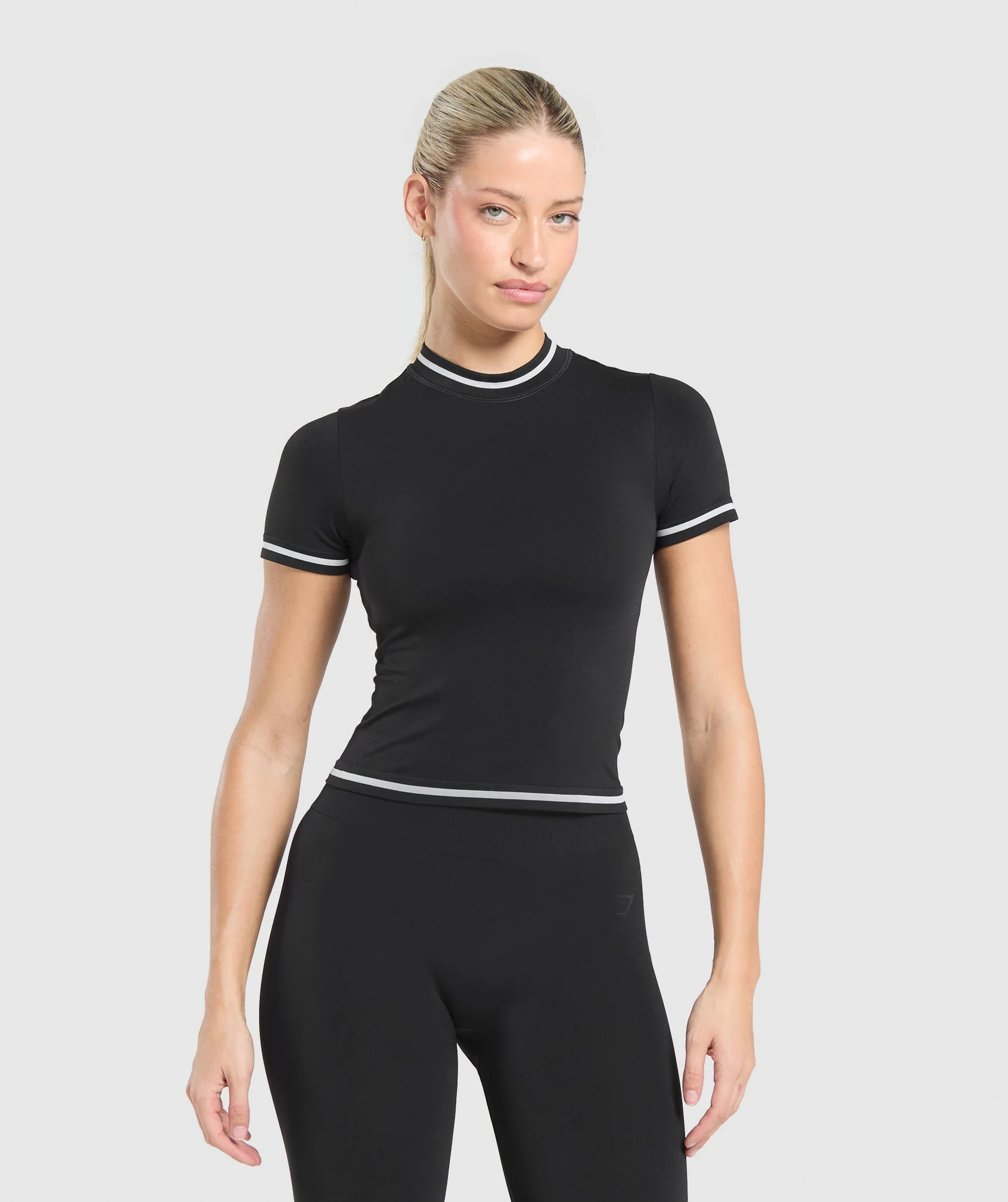 Gymshark Contrast Seamless Midi Tee - Black | Gymshark US