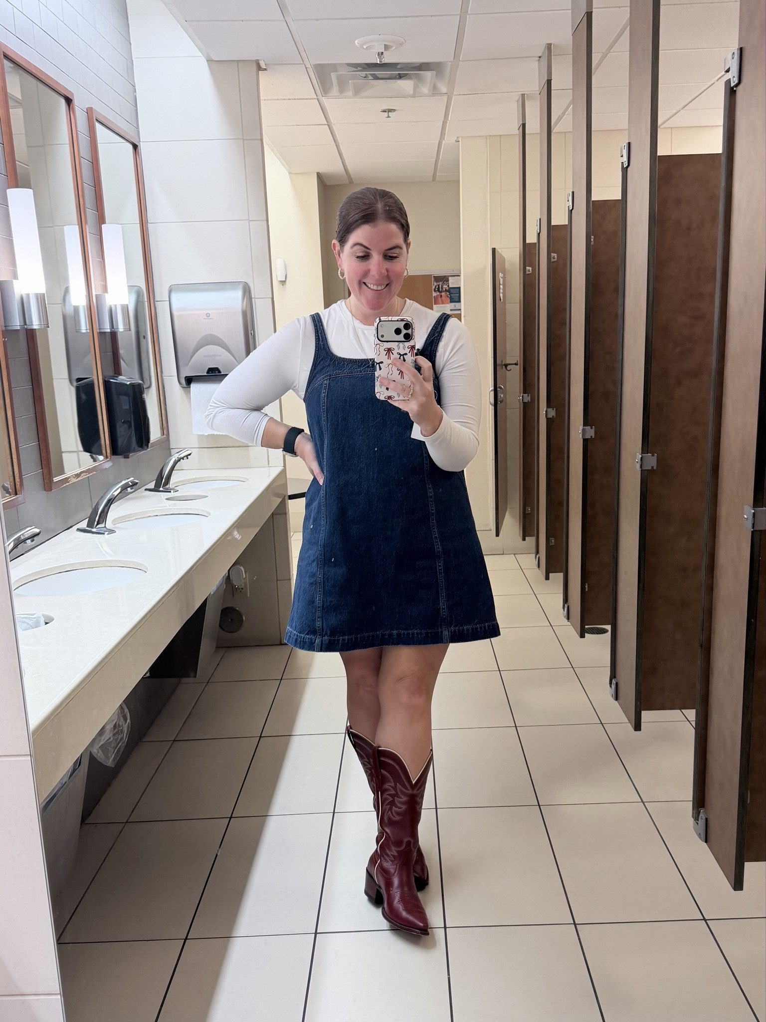 The Friday before Christmas OOTD! Made this look cute, comfy and added some holiday with the red Tecovas Annie boots! 

#LTKHoliday #LTKGiftGuide #LTKootd