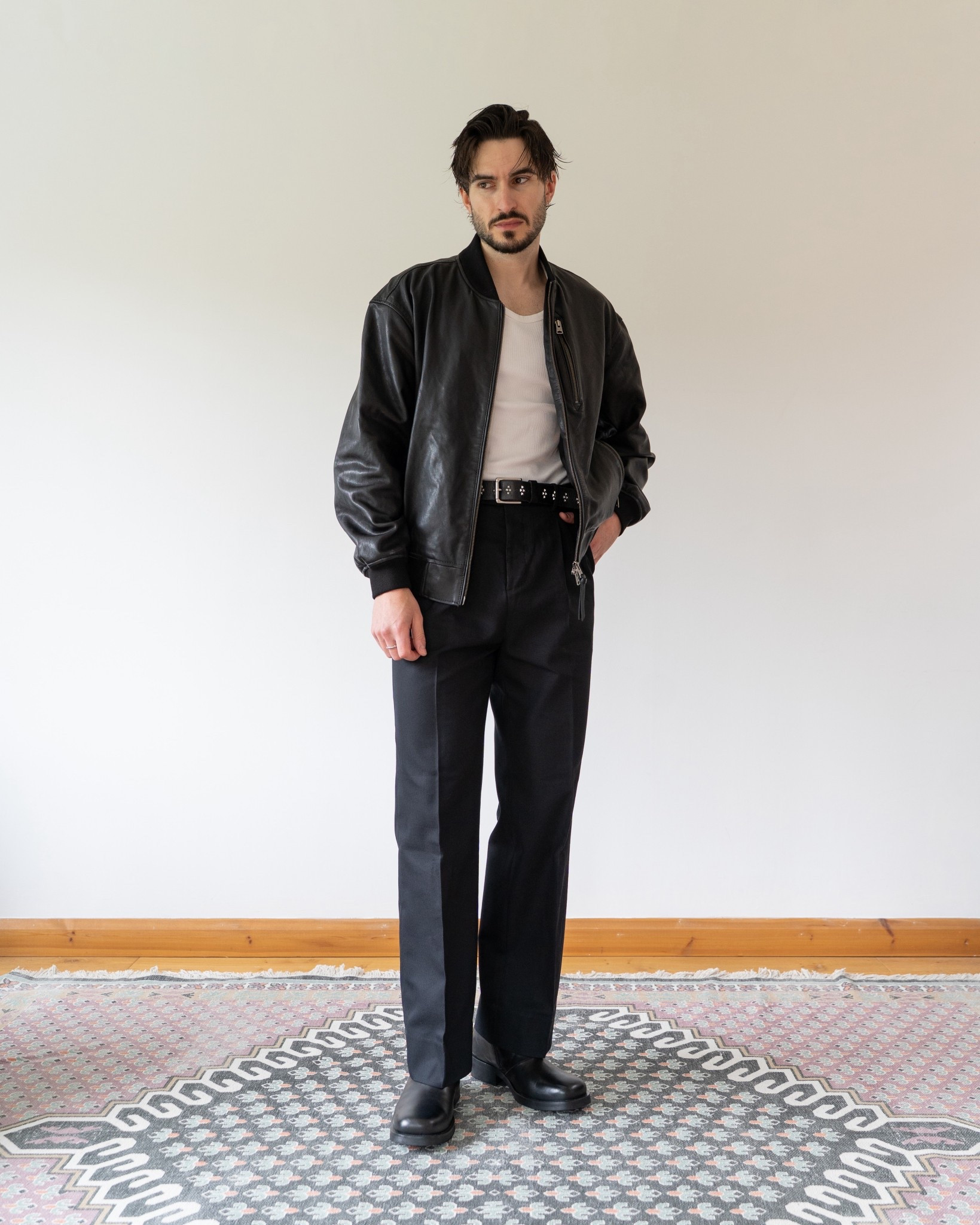 It’s officially jacket season and I’m here for it! I’m wearing the oversized leather bomber here from @AllSaints and I’ve linked the pieces I’m wearing  
AD #AllSaints #liketkit #lifewear 

#LTKMens #LTKStyleTip #LTKSeasonal