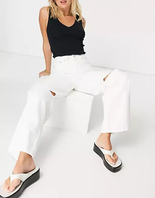 Bershka - Jean large déchiré aux genoux style années 90 - Blanc | ASOS (Global)