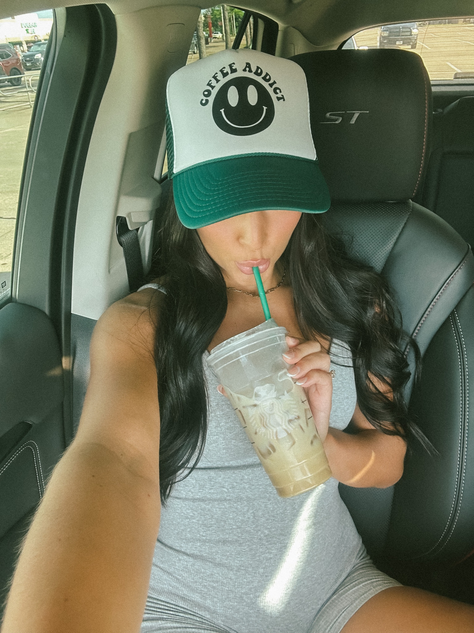 coffee run fit💚🥑👒🤑

#LTKFind #LTKstyletip #LTKworkwear