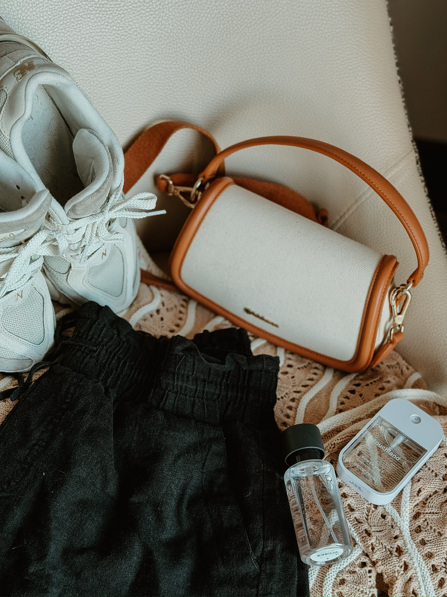 Summer outfit but make it chic! 

summer mom fit summer outfit idea new balance sporty mom chic 

 #LTKootd