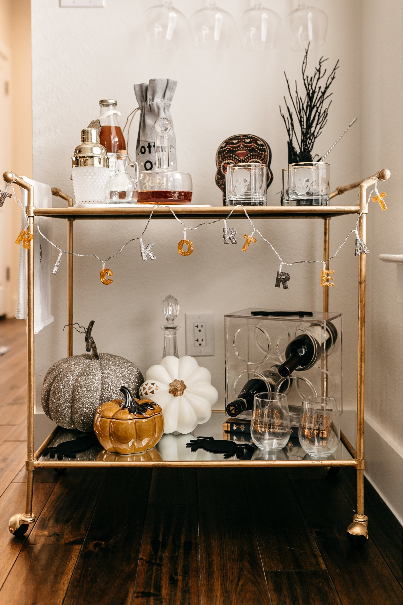 Halloween bar cart 🎃👻💀🦇

#LTKSeasonal #LTKhome #LTKunder100