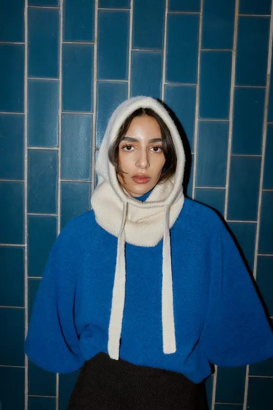 RIBBED KNIT HOOD | Zara UK