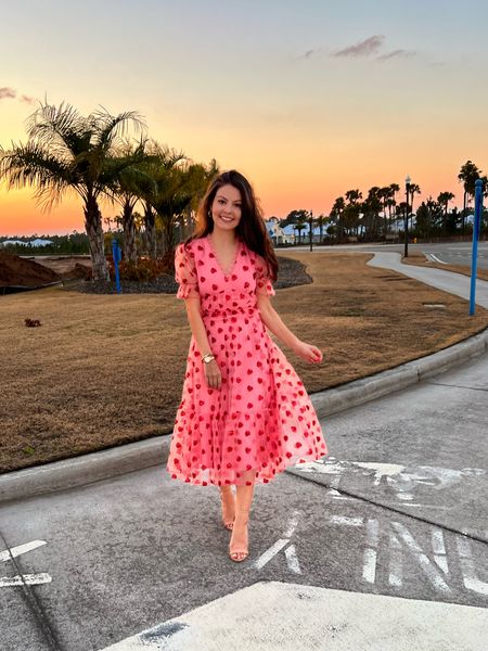 This Rach Parcell dress was made for Valentine’s Day! 

#LTKfit #LTKstyletip #LTKbeauty