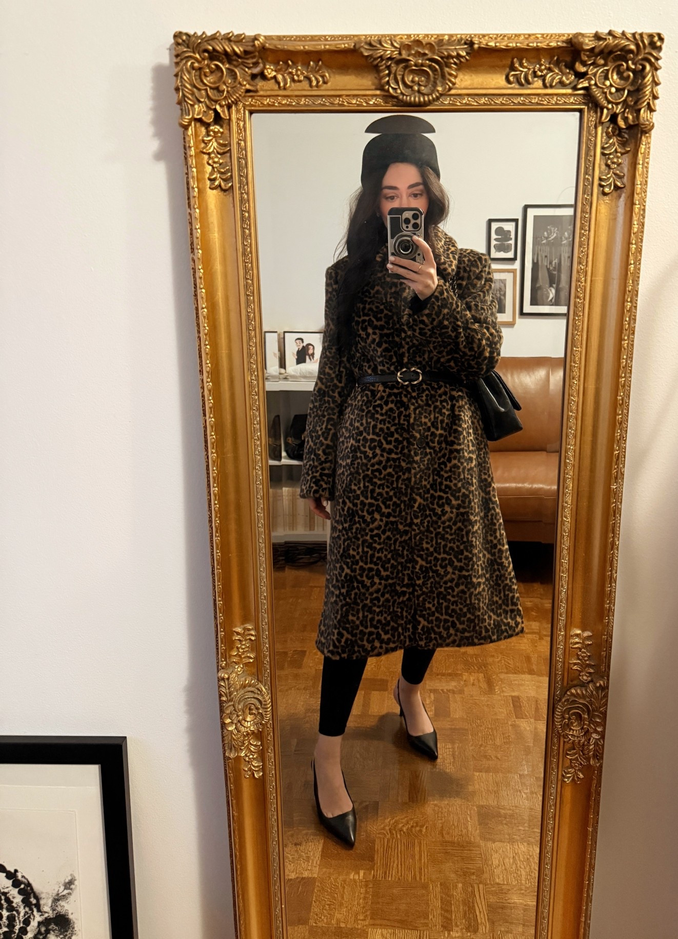 Hat: Etsy
Coat: & Other Stories
Leggings: Old Navy
Heels: Jonak
Bag: Chanel
Earrings: Chanel

#LTKcanada #LTKpetite #LTKwinter