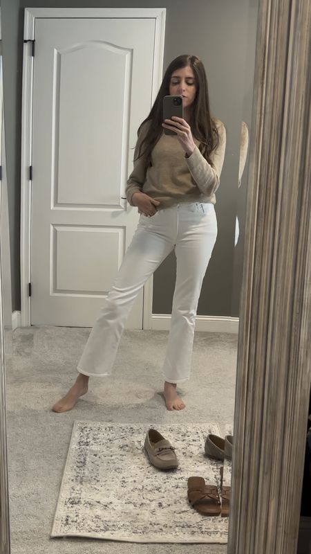 My favorite jeans I got recently! They are the perfect amount of stretch and I keep reaching for them because they are so flattering and so comfortable. I will wear these all spring and summer long.


Madewell jeans
White jeans
Jeans
Spring outfit 
Summer outfit
Travel outfit
Vacation outfit
Beach vacation
Workwear
Cropped jeans
White cropped jeans
Dresses
Home 
Home decor 

#LTKstyletip #LTKworkwear #LTKSeasonal