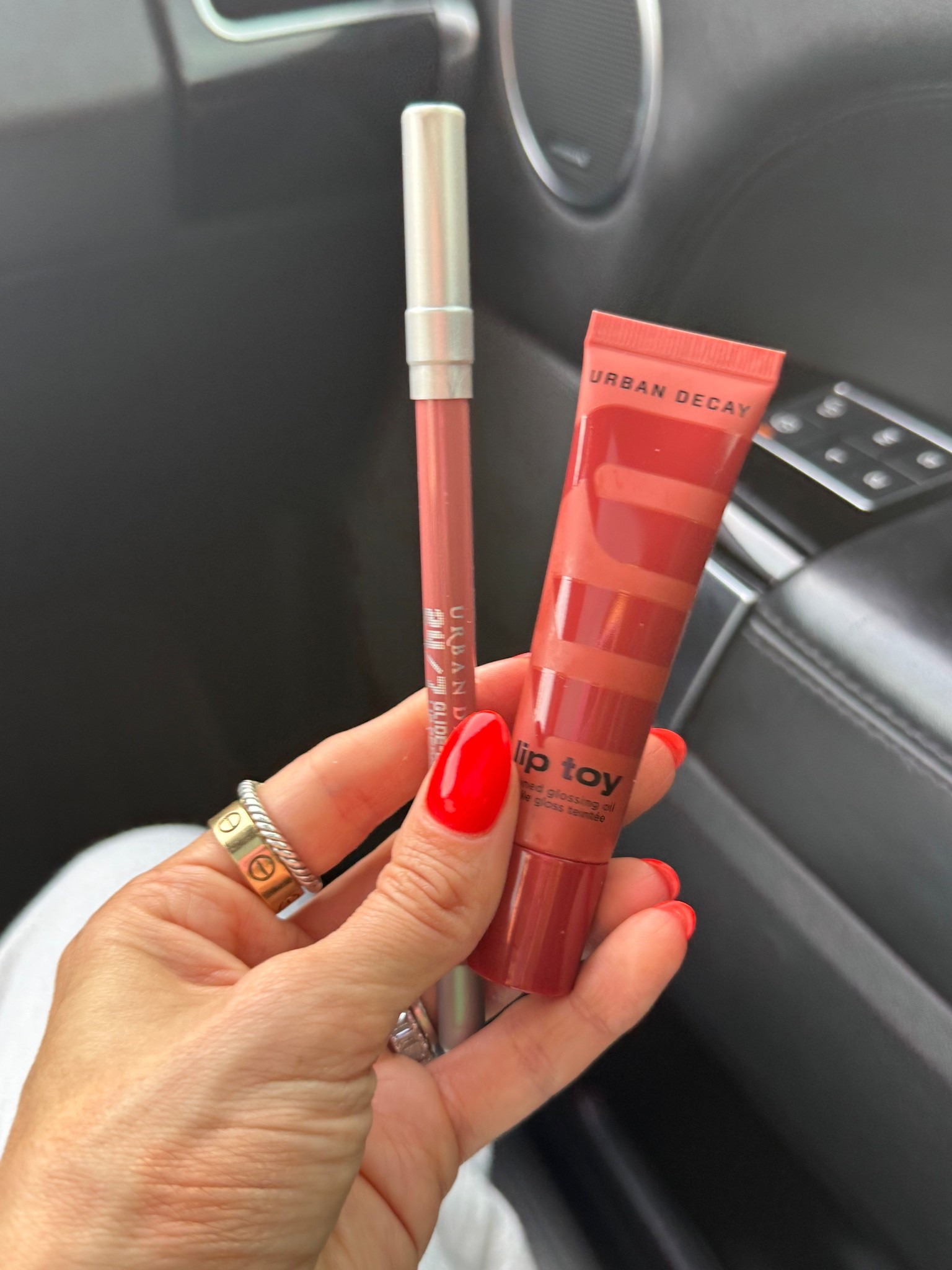 New favorite lip combo that’s so good for ecstasy 

#LTKBeauty