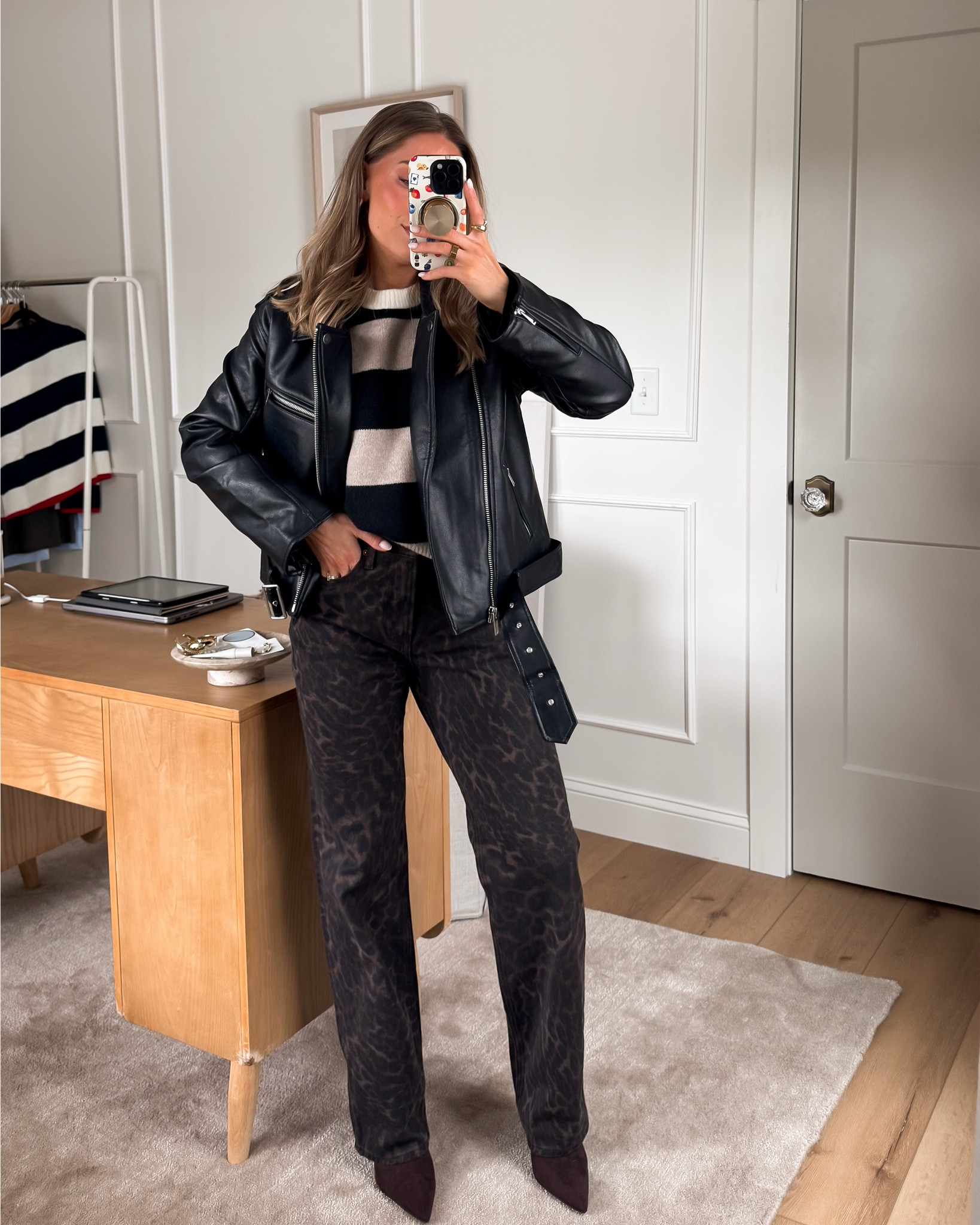 #abercrombiepartner @Abercrombie

#abercrombiepartner @Abercrombie
🍁LTK Fall Sale - 9/26-9/29
    * 25% off Stackable code (AFLTK)
    * *Use code AFLTK to get an additional 25% off everything at checkout from 9/26/25-9/29/25 in US/CA.
    
        * Excludes clearance and gift cards. See details online

🚨20% off Almost Everything from 9/25-9/29
* *Offer valid in stores and online September 25, 2025 to September 29, 2025 in US/CA. Exclusions apply as indicated. Online price reflects discount.

    * Exclusions: Clearance, Abercrombie x Kathleen Post Collection, Vol. 28 Collection, Pride Collection, NFL, NHL, NBA, MLS, MLB, NCAA and PGA Licensing, Golf Licensing, Cashmere, Leather, Suede, Down, All Multipacks, Watches, All Footwear, and Sunglasses.

#LTKStyleTip #LTKSaleAlert #LTKFallSale