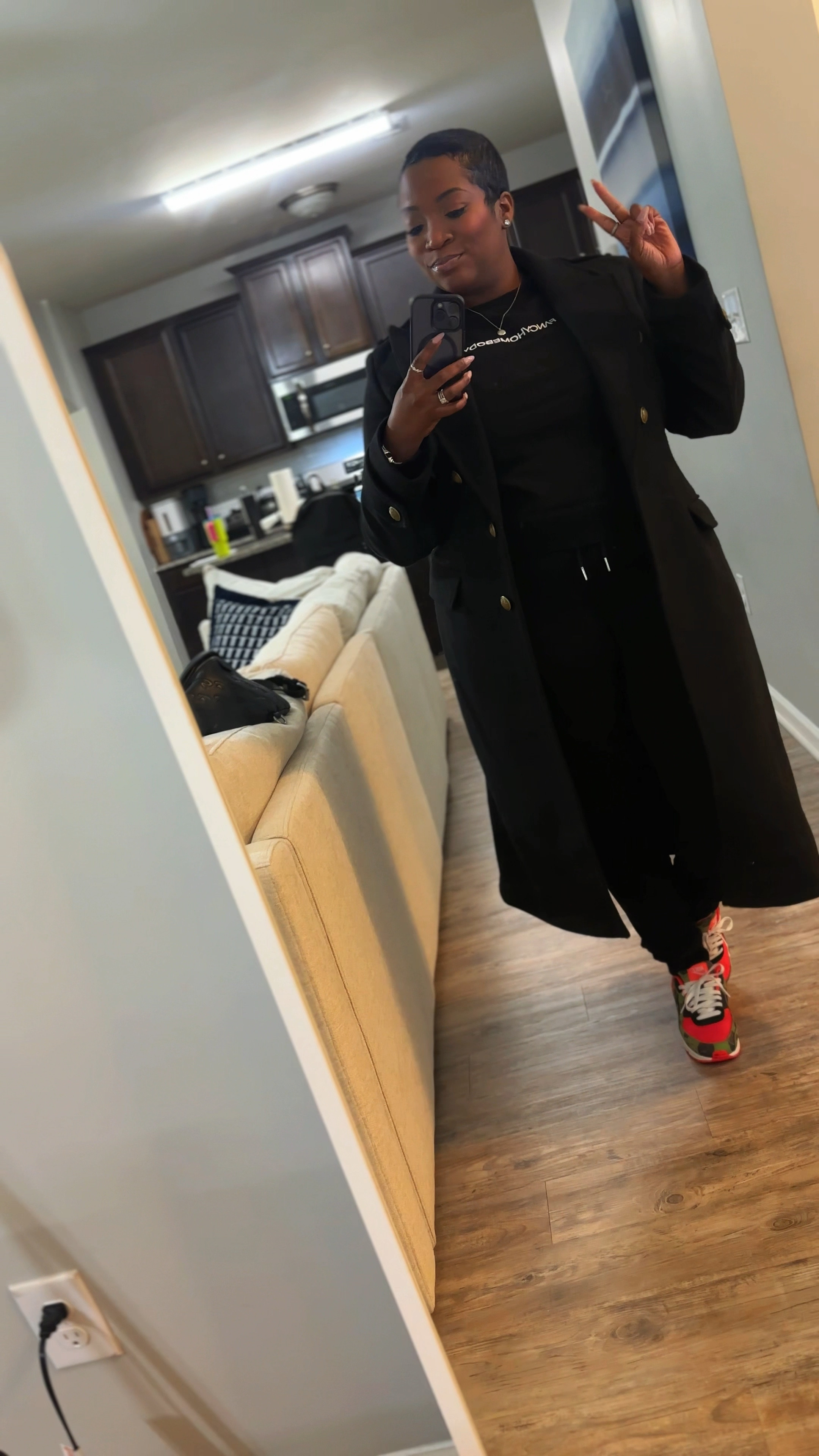 Easy weekend fit in my favorite color… black! 😂 


#LTKMidsize #LTKShoeCrush #LTKStyleTip