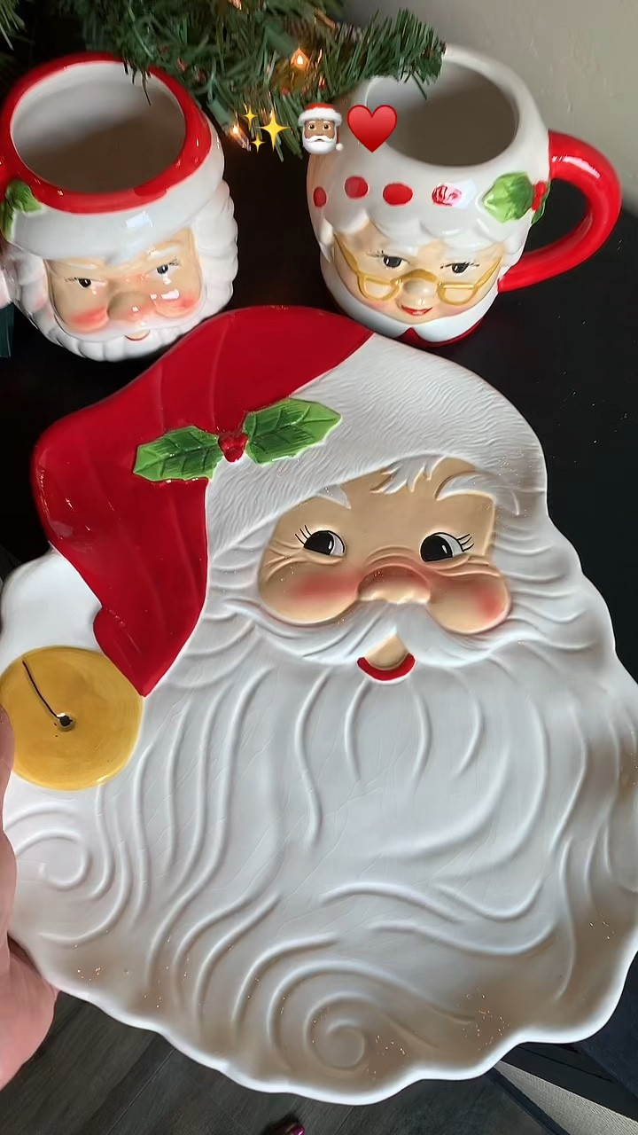 14” nostalgic Christmas platter to use for all your holiday parties, holiday treats, appetizers and holiday meals! 🎅🏽✨♥️ #santaplatter #santaplate #christmasplatter #christmasplate

#LTKSaleAlert #LTKSeasonal #LTKHome
