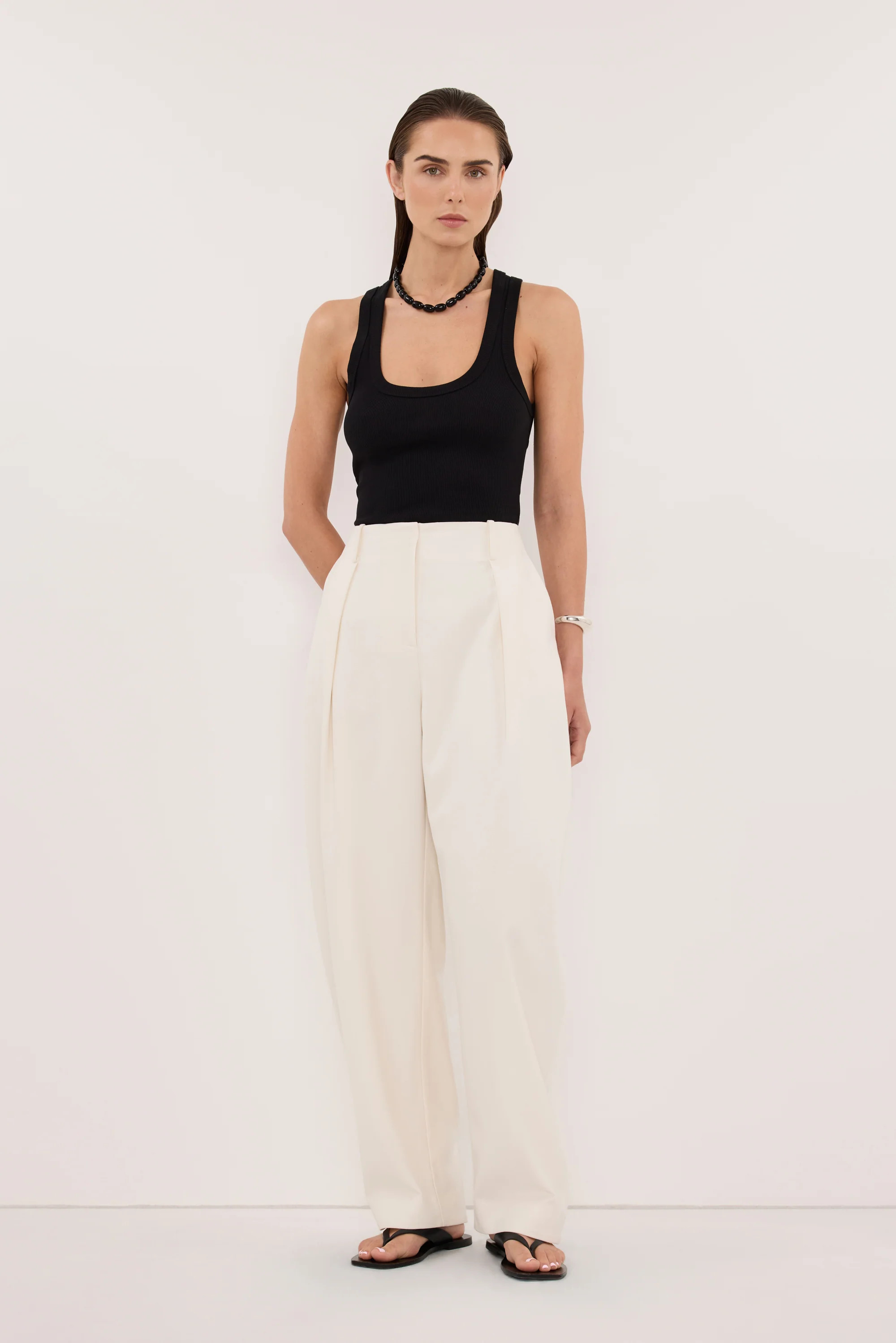 CLARA BLACK SCOOP NECK TANK | DISSH