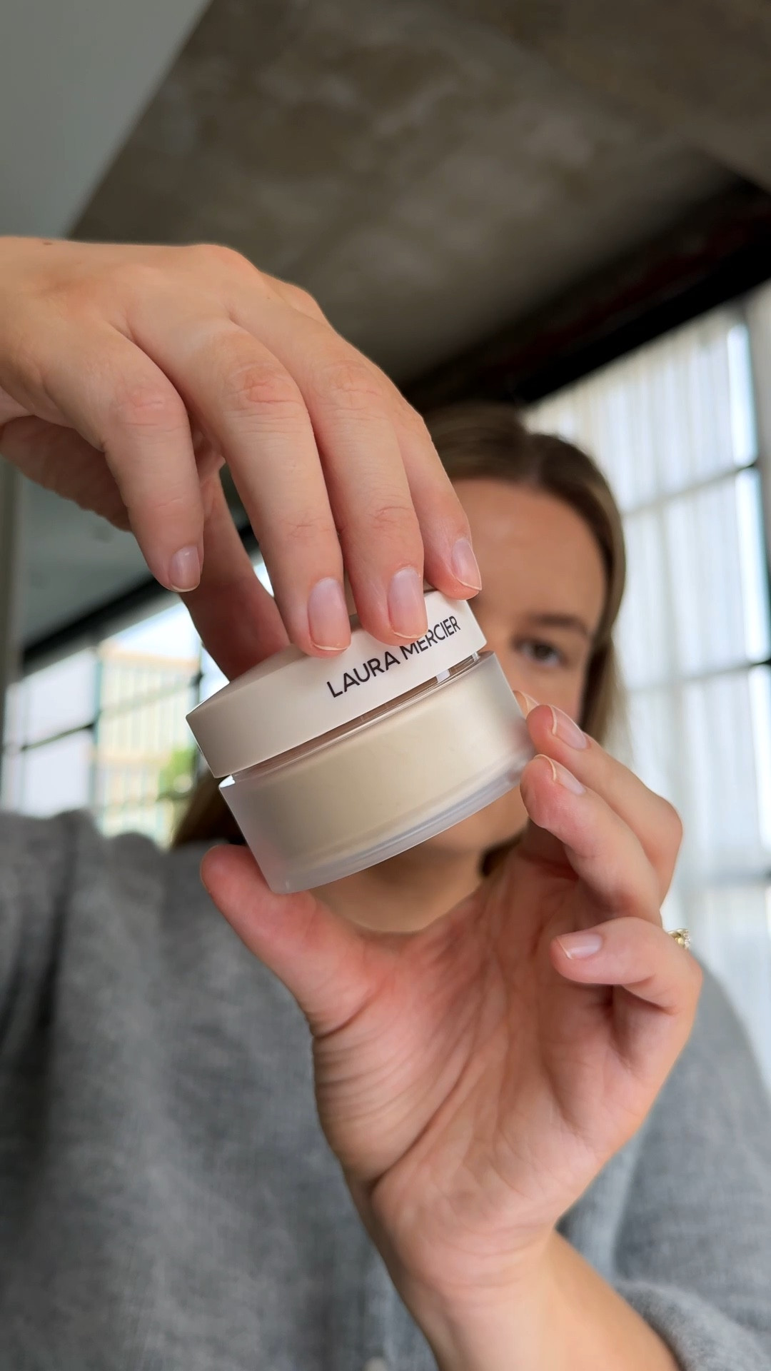 ad setting myself up for the perfect day ☕🥞💦🖥️ 💫 with the Ultra Blur Setting Spray from Laura Mercier at @spacenk. You can do all the prep and buy the best foundation ever but your makeup looking will inevitable slide, fade and lose it’s glow by midday if not properly set… The new Laura Mercier Translucent Hydrating Setting Spray Ultra-Blur is my latest love to lock it all in! This continuous mist not only sets makeup for 24 hours but provides refreshing hydration all day long. So no more creasing, fading and shine with this skincare-based formula that keeps everything in place with an ultra-blur effect 🌟

#SpaceNK #LauraMercier