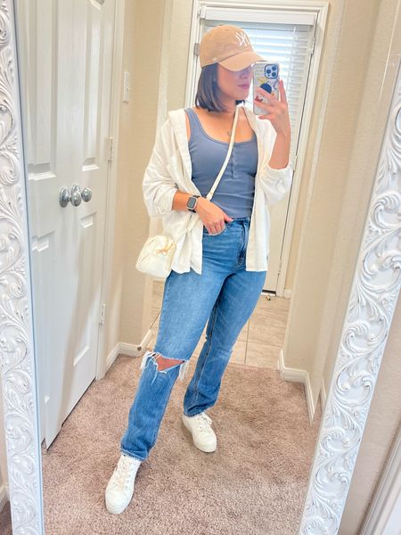 Sunday OOTD

Sunday funday outfit. 
Mom outfit ideas
Mom fashion
Over 30 outfit
Casual fashionn
Slim jeans
Curve love
Abercrombie jeans
Spring tops
White sneakers 
Target finds
Abercrombie style
Cute and casual outfit ideas
Minimalist outfits


#LTKstyletip #LTKfindsunder100 #LTKSeasonal