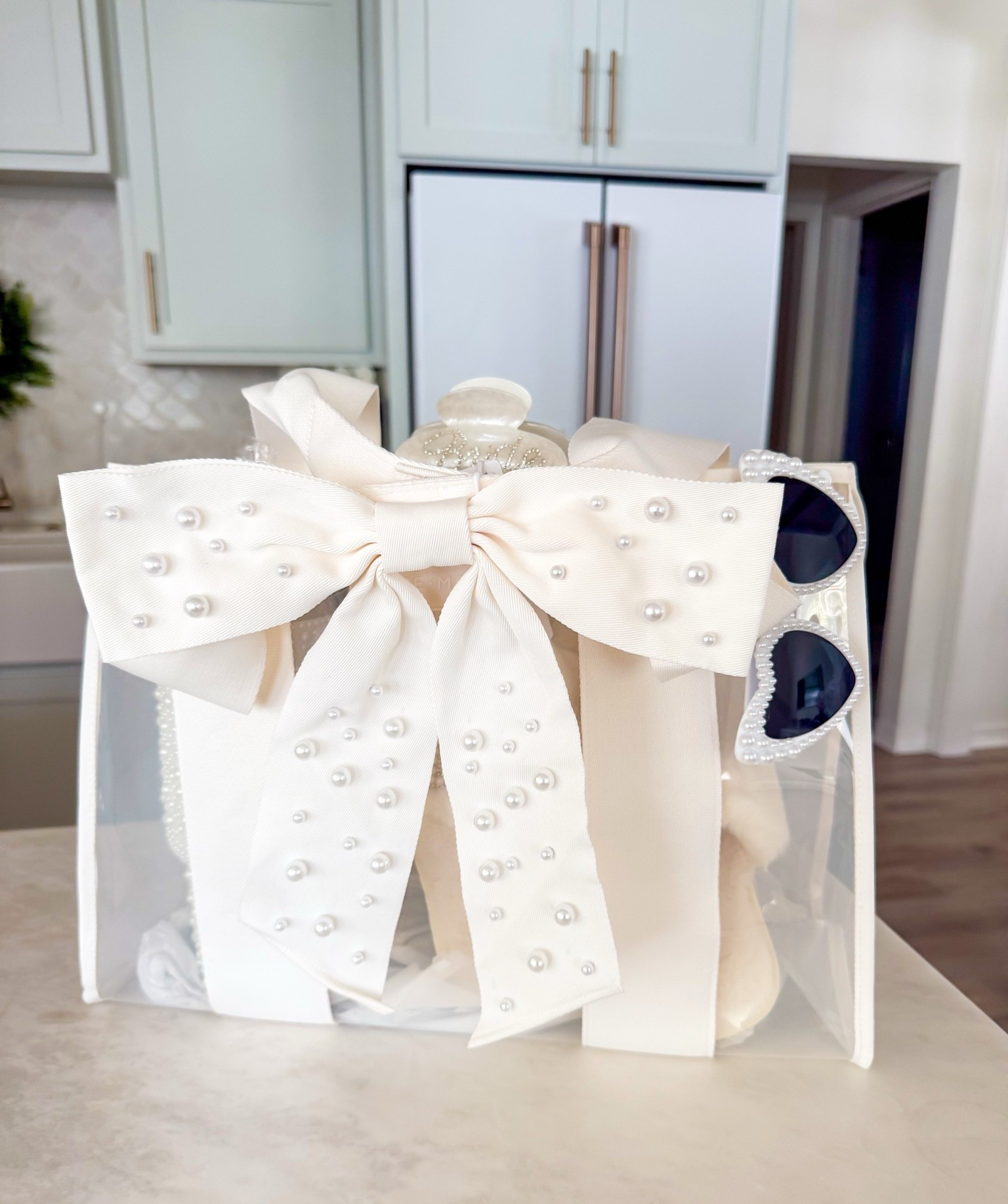 Bridal shower gift / bridal gift idea 






Bachelorette party accessories 
Honeymoon accessories 
Bridal tote 
Summer wedding

#LTKSeasonal #LTKWedding