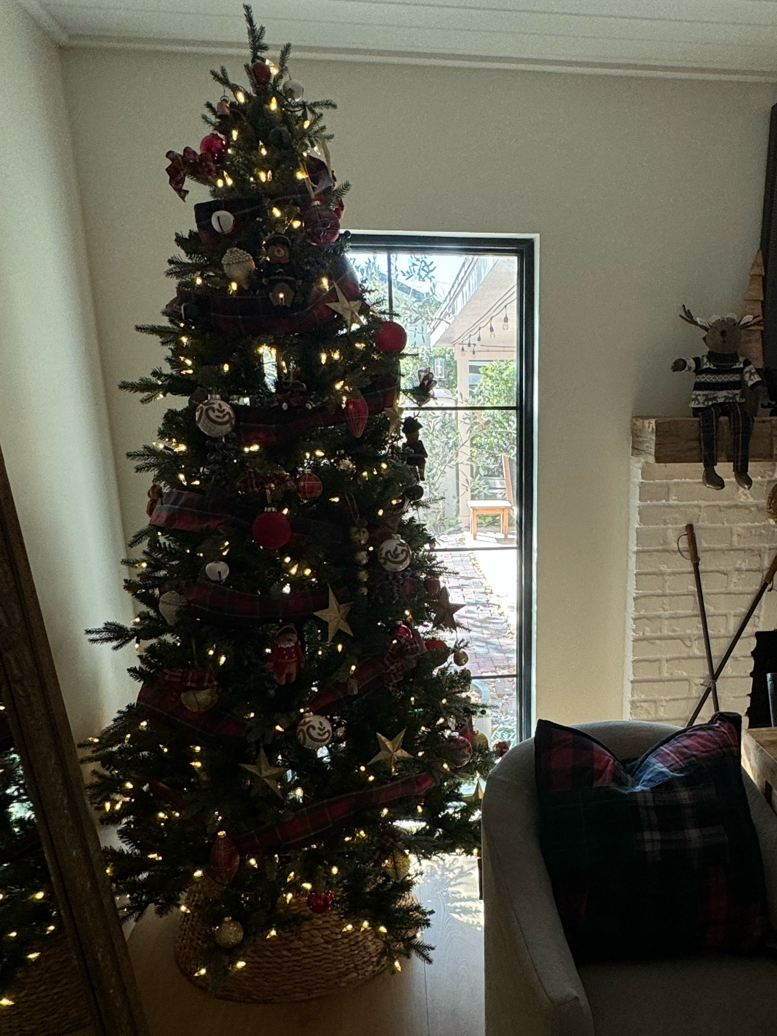My tree - easy to assemble, pre lit & connects to your alexa