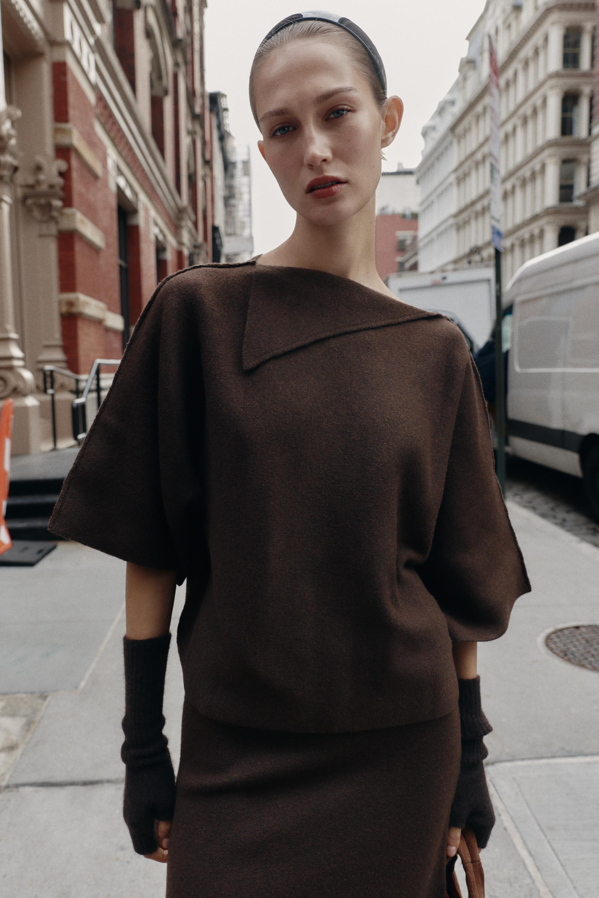 KNIT JUMPER WITH LAPEL COLLAR | Zara UK