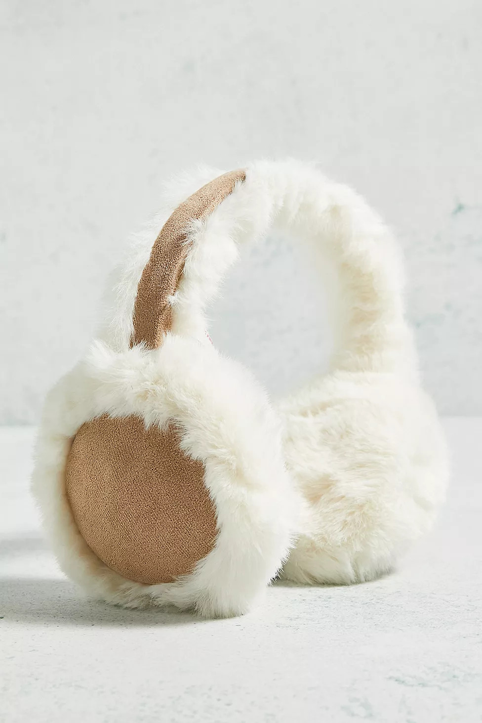 UO Adjustable Shearling Trim Ear Muffs | Urban Outfitters (EU)
