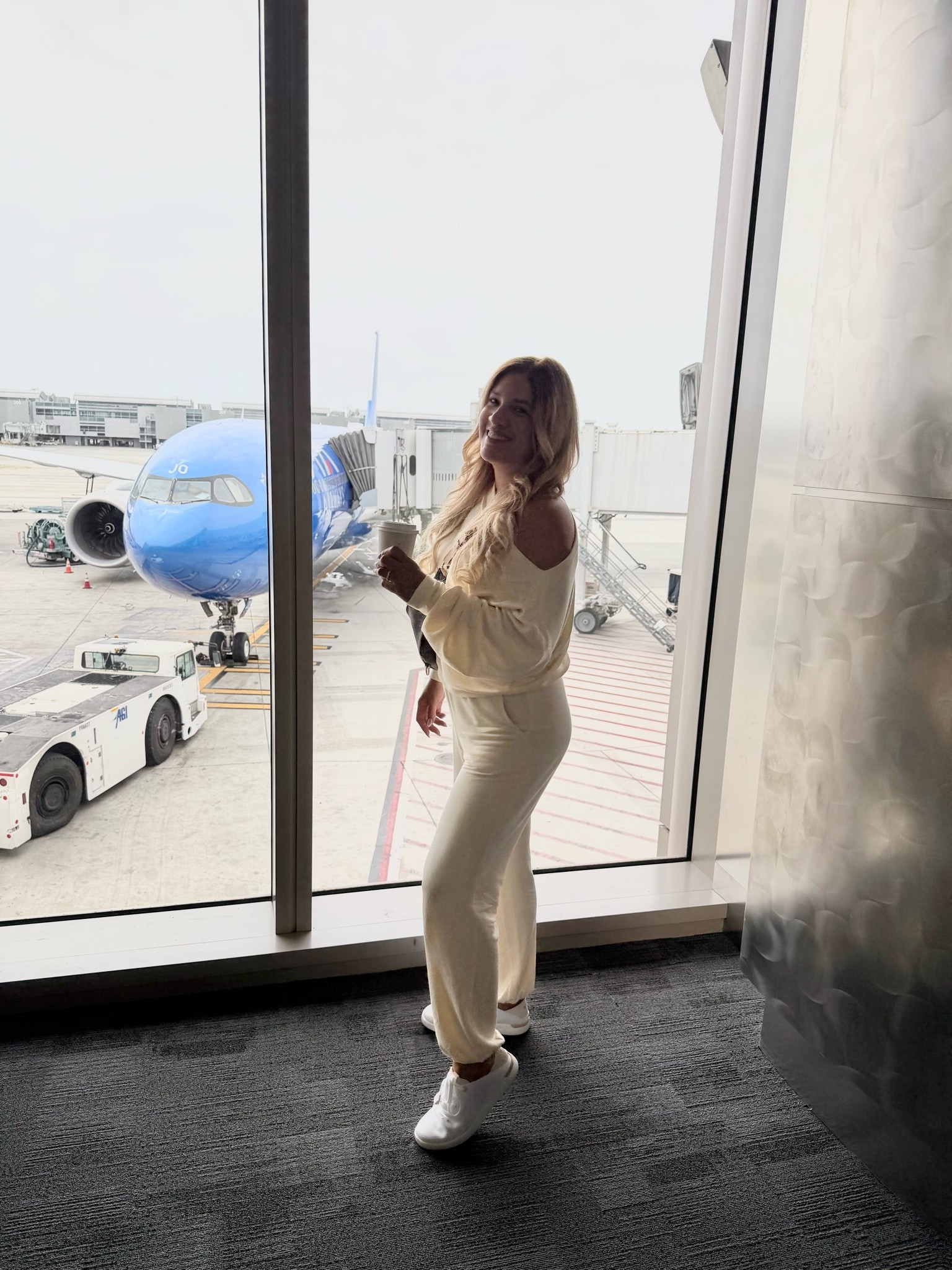 Nothing like a comfortable new outfit for a long overnight flight! Do you feel a trance coming on from the tag items? I wonder where the trip will take us!

#LTKdayinmylife #LTKTravel #LTKActive