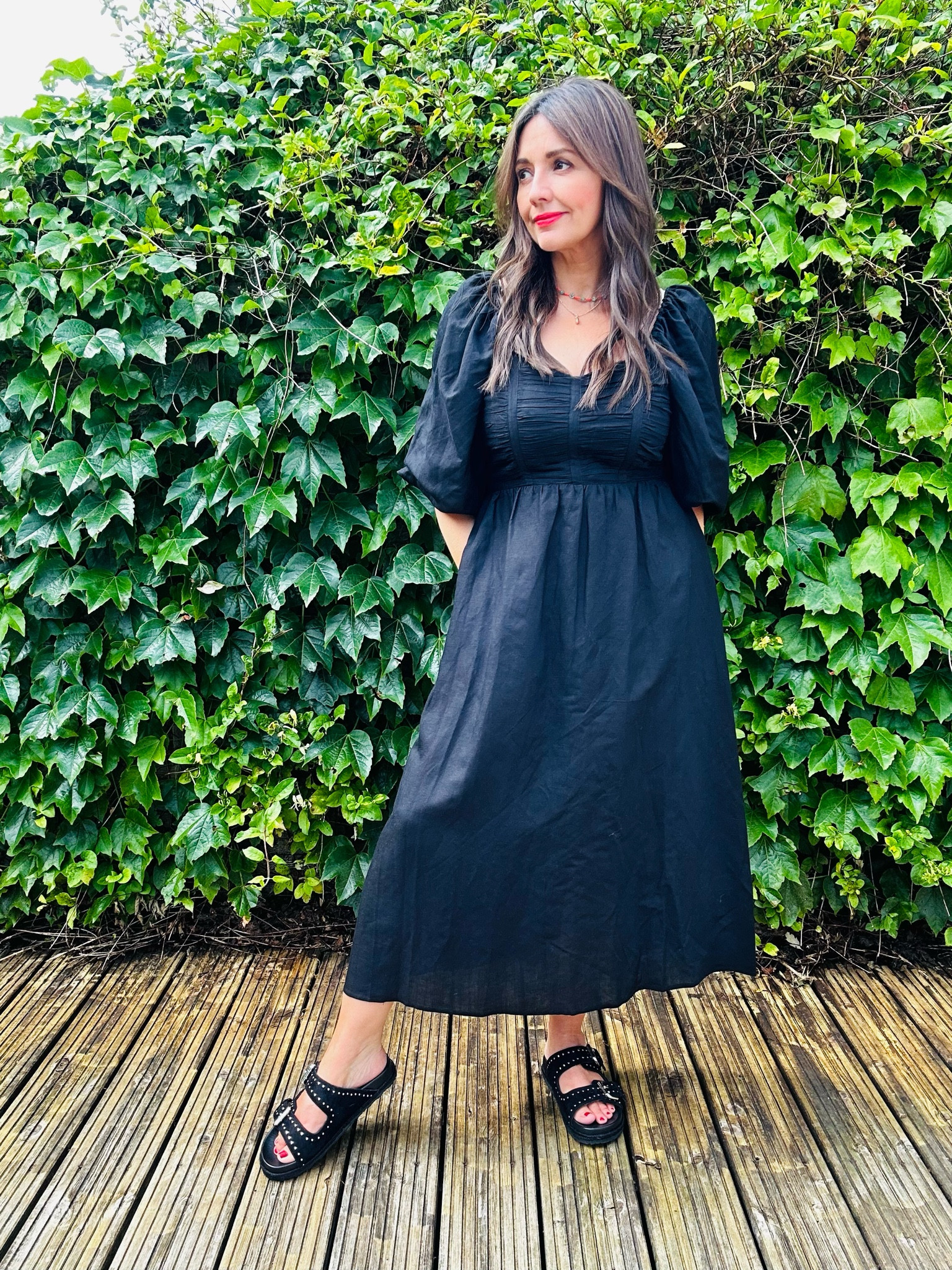 I love all black in the summer! This dress and sandals from Phase Eight are just gorgeous 🖤

#LTKeurope #LTKfamily #LTKhome