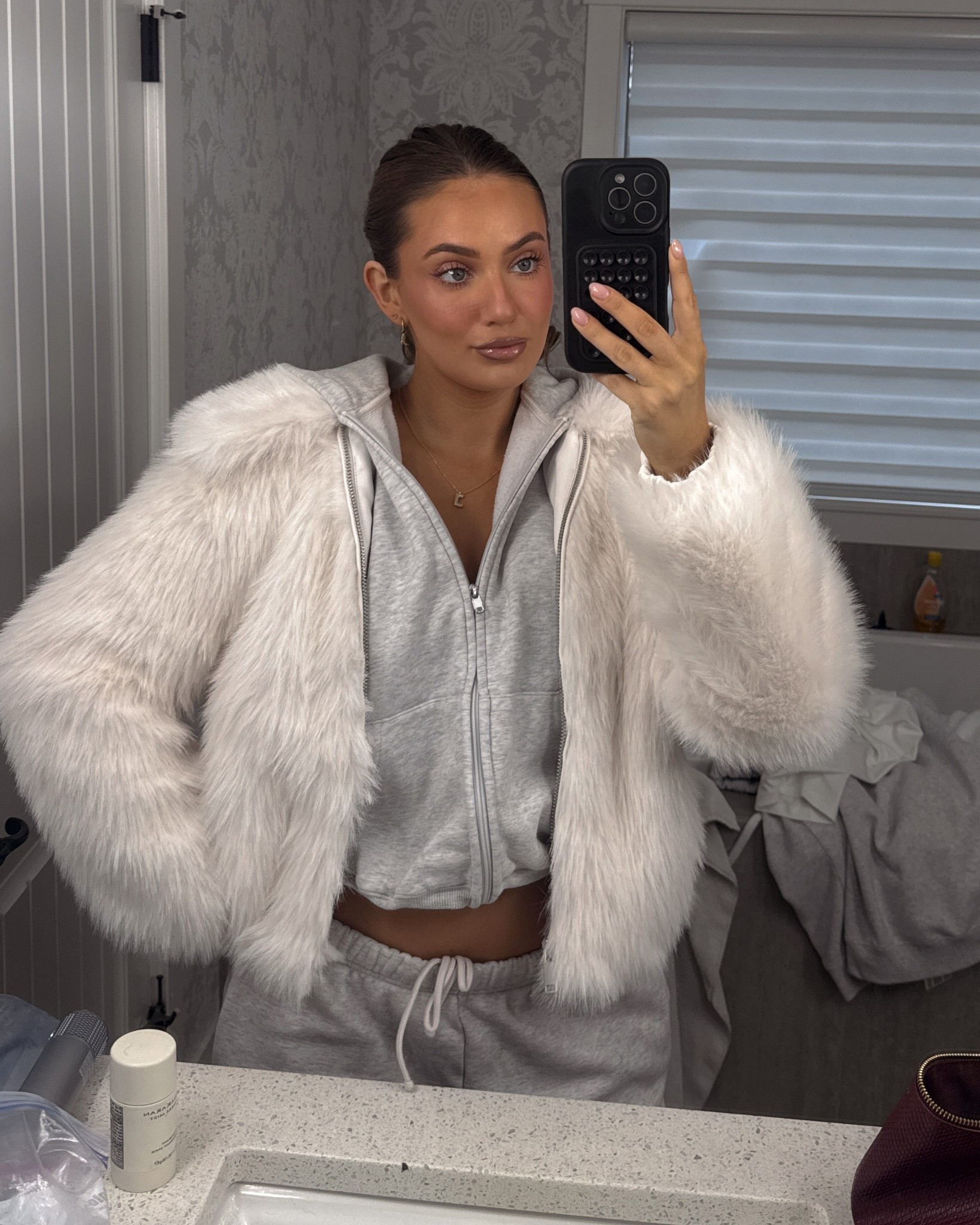 Faux fur coat of my dreams on sale @abercrombie !! 🚨❄️☃️

#LTKHoliday #LTKSaleAlert #LTKootd