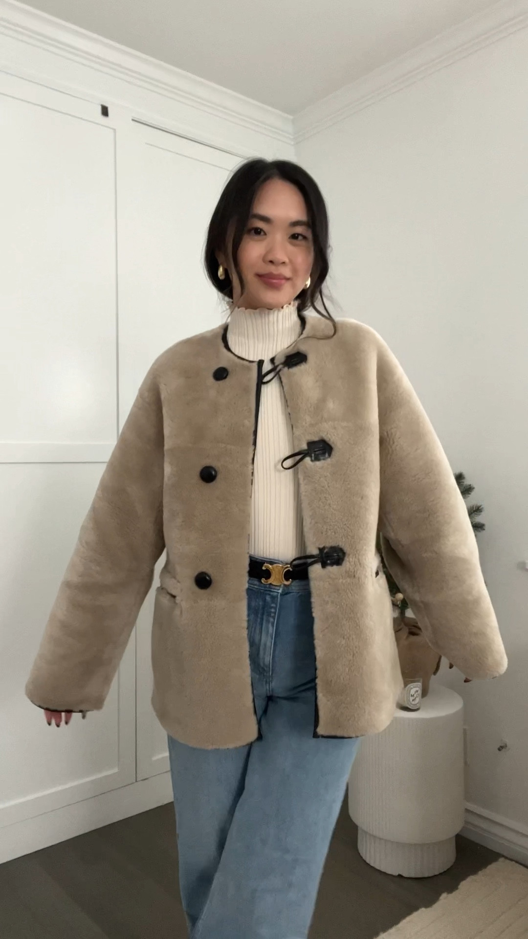 The perfect winter outfit ft. the most flattering jeans + viral fur jacket! 

#LTKHoliday #LTKSeasonal