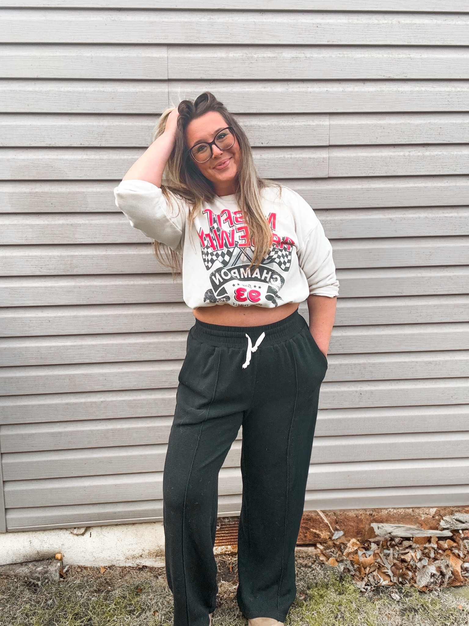 If there’s something about me, it’s that I’m going to be comfortable. 
Sweatshirt XL
Pants large 

#LTKSeasonal #LTKMidsize #LTKStyleTip