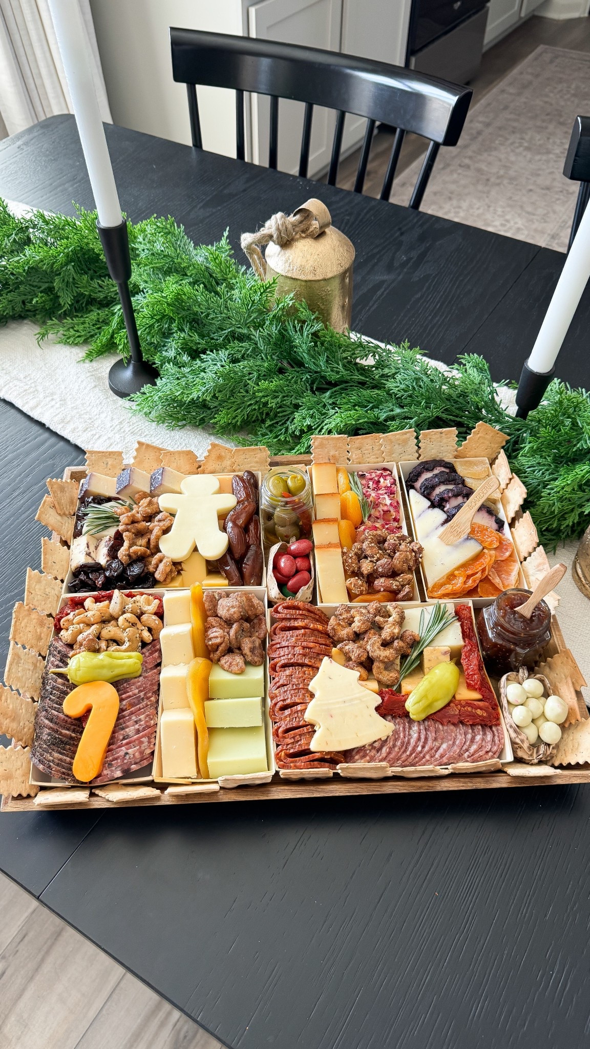 the ultimate hosting hack🙌🏽🧀

#LTKHoliday #LTKHome #LTKSeasonal