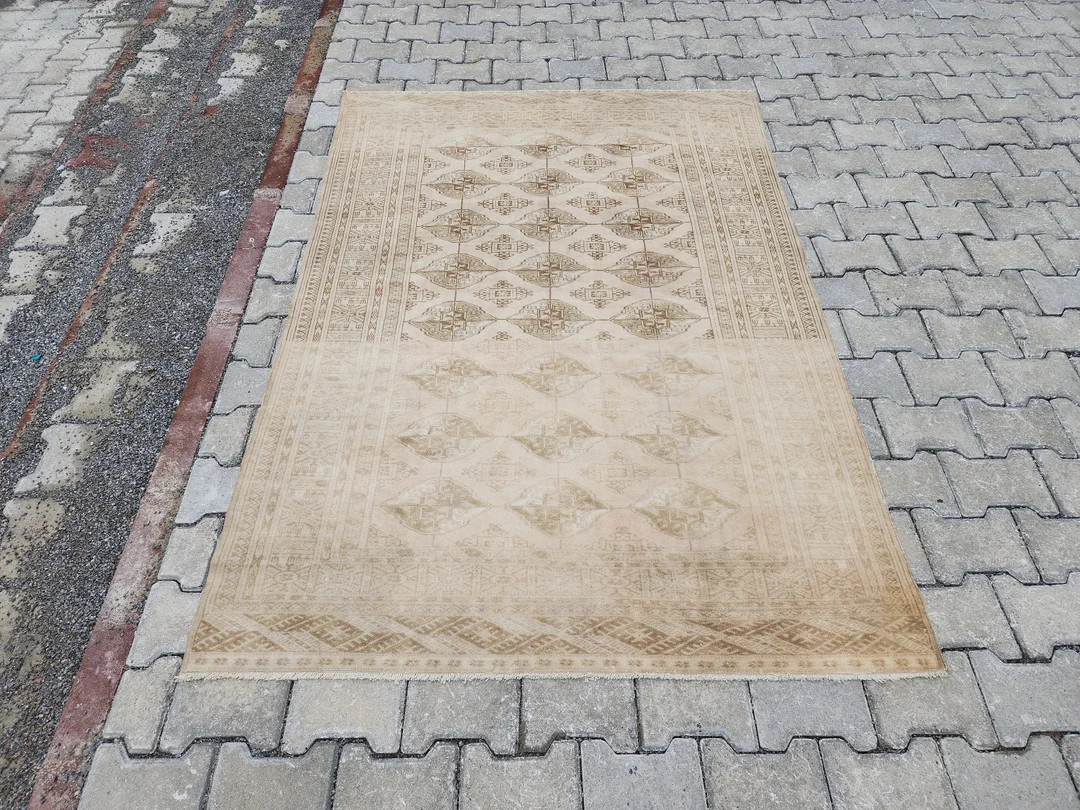 Hand Knotted Wool Rug 4x6: Beige Vintage Turkish Medallion Rug | Etsy (US)