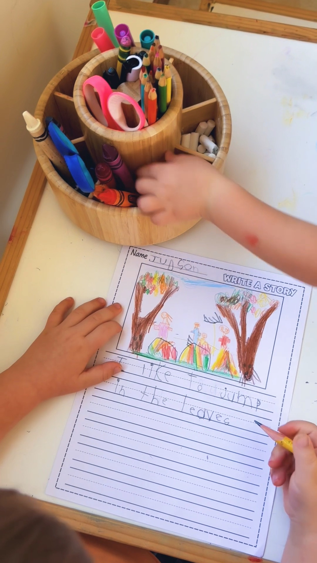 Started some homeschool preschool journaling 📓 with Judson today ✏️ and he loved it!!! 😍 Such a smartie!!! 🤩 Look at what he drew 🖍️ and wrote ✍️ about the prompt - “what do you like about fall?” 🍂🧺🍁