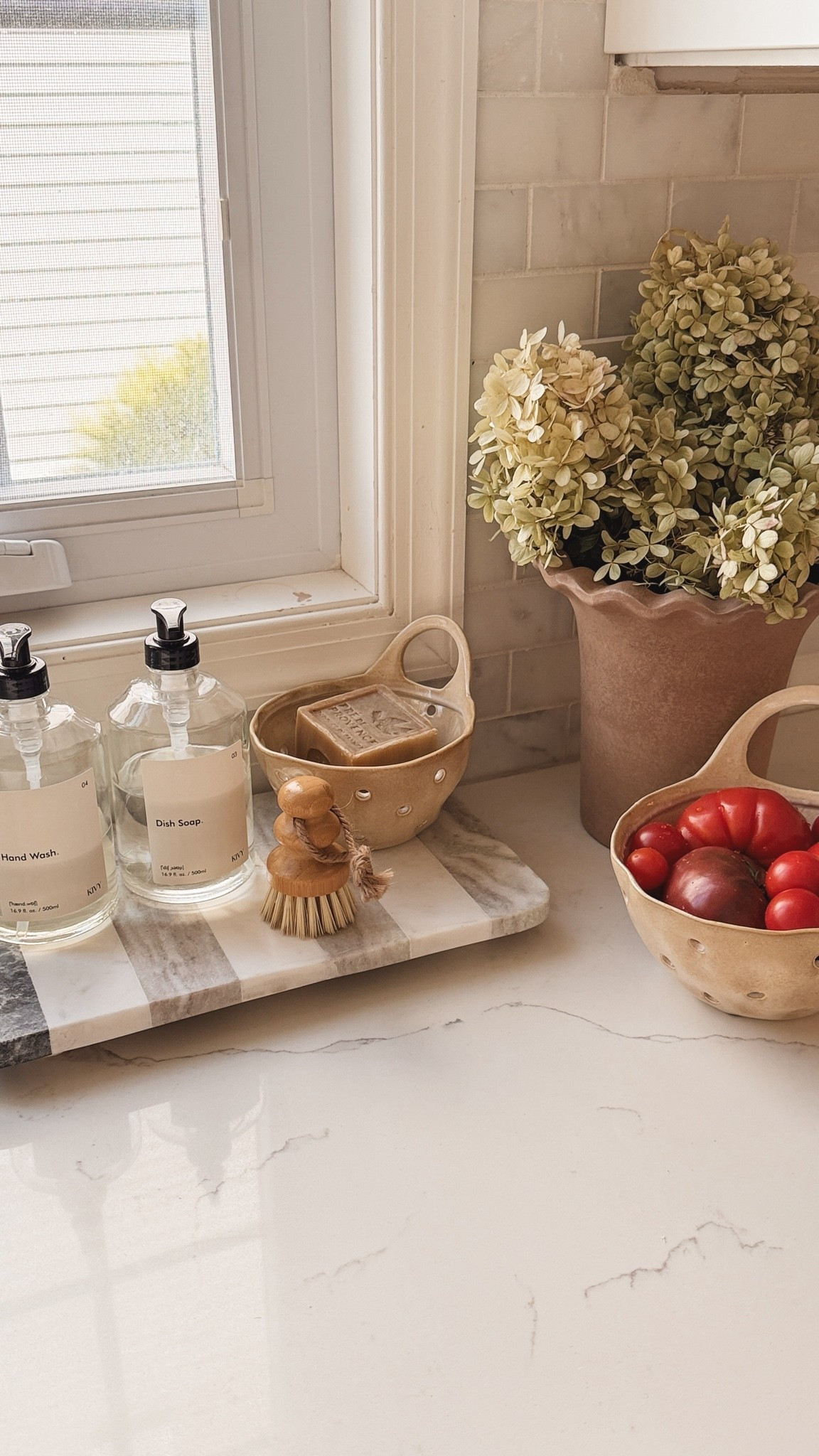 Kitchen sink decor and accessories