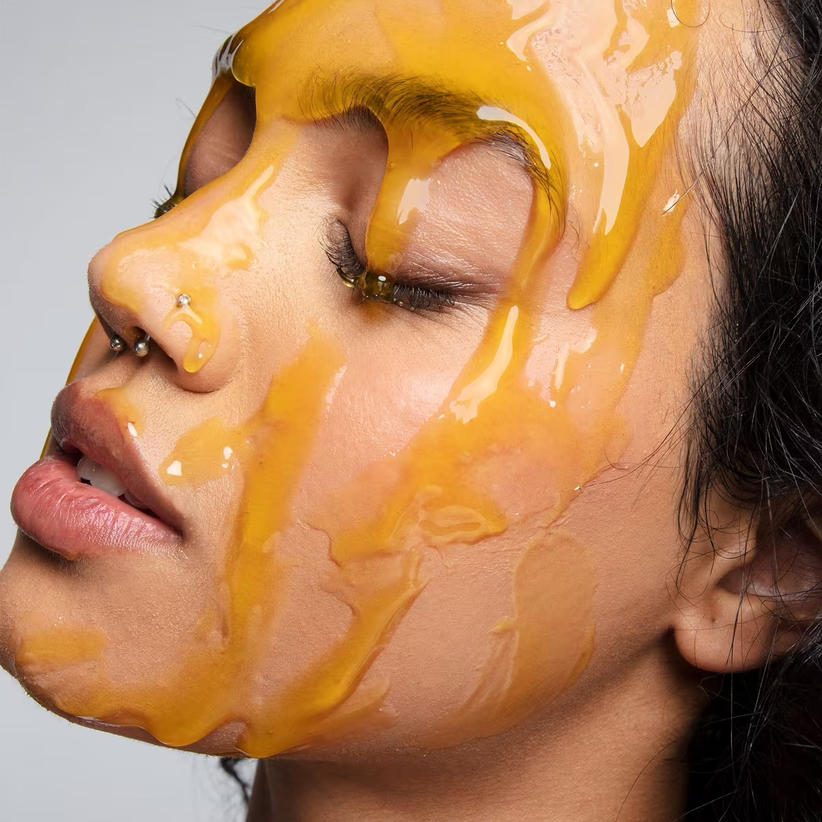 Immortal Bloom Hydrating Cleansing Balm


$9.49 regularly $18.99
Provence Immortal Bloom Hydrating Cleansing Balm has a unique, gelée-oil texture that melts away makeup, SPF, and grime, and leaves skin feeling ultra hydrated.

 Afterpay Enabled 




#LTKBeauty #LTKSaleAlert #LTKWatchNow