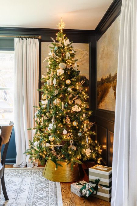 My dining room Christmas tree is on sale for Amazon Prime Day Early Access Sale! 

#christmastree #amazonhome #primeday #amazonprime 

#LTKhome #LTKSeasonal #LTKsalealert