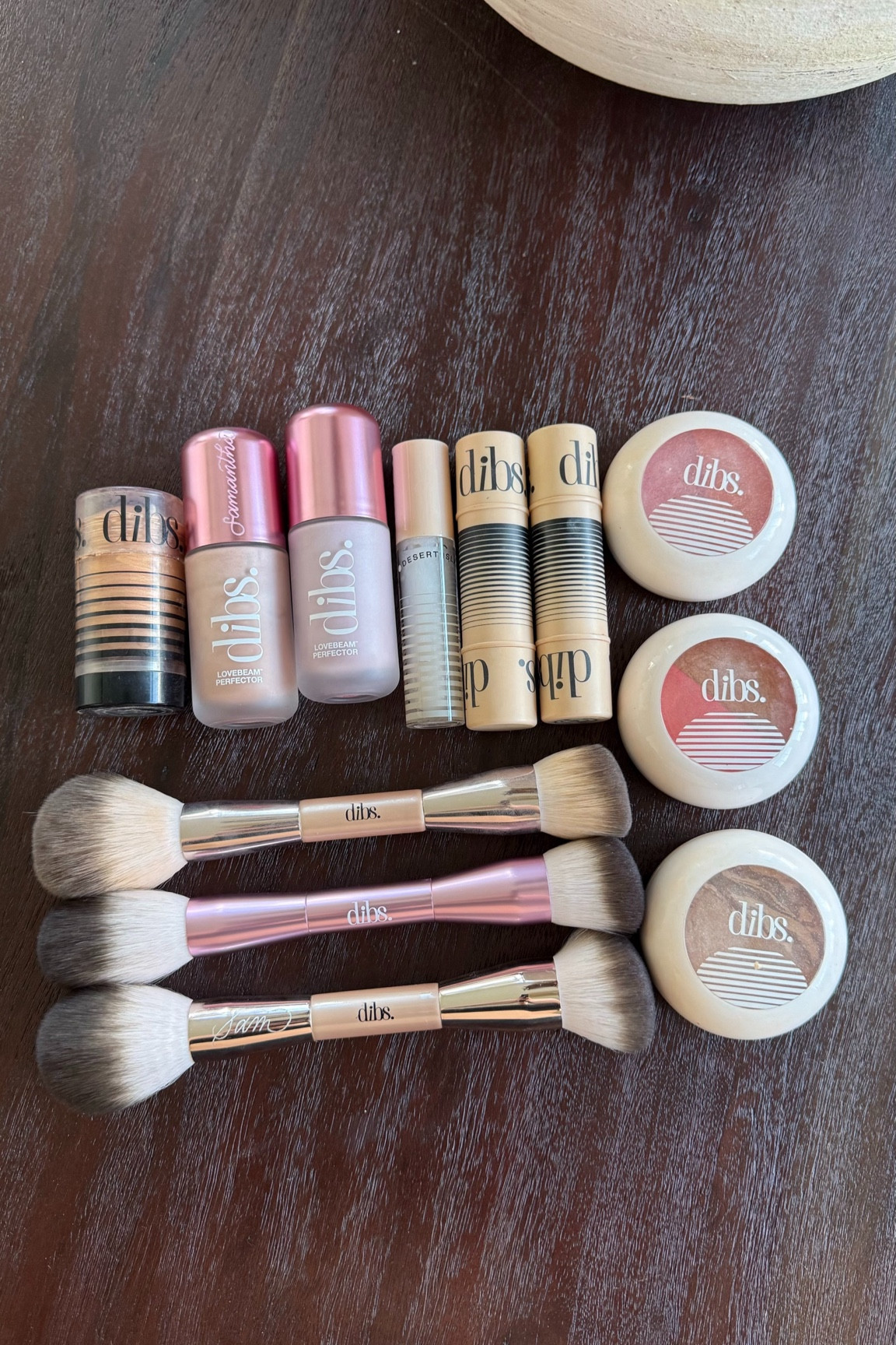 ALLLLL my Dibs faves✨💓 linking some of my go tos! easy stocking stuffer or gift idea for the hard to shop for🙌🏼 25% off sitewide!

Cyber week sales, cyber week deals  gift ideas, gift guide, gifts, gifts for her, gifts for sister, gifts for in laws, present ideas, stocking stuffer ideas, natural makeup, easy makeup finds, dibs, dibs beauty, Samantha Bauchmann 

#LTKBeauty #LTKCyberWeek #LTKSaleAlert