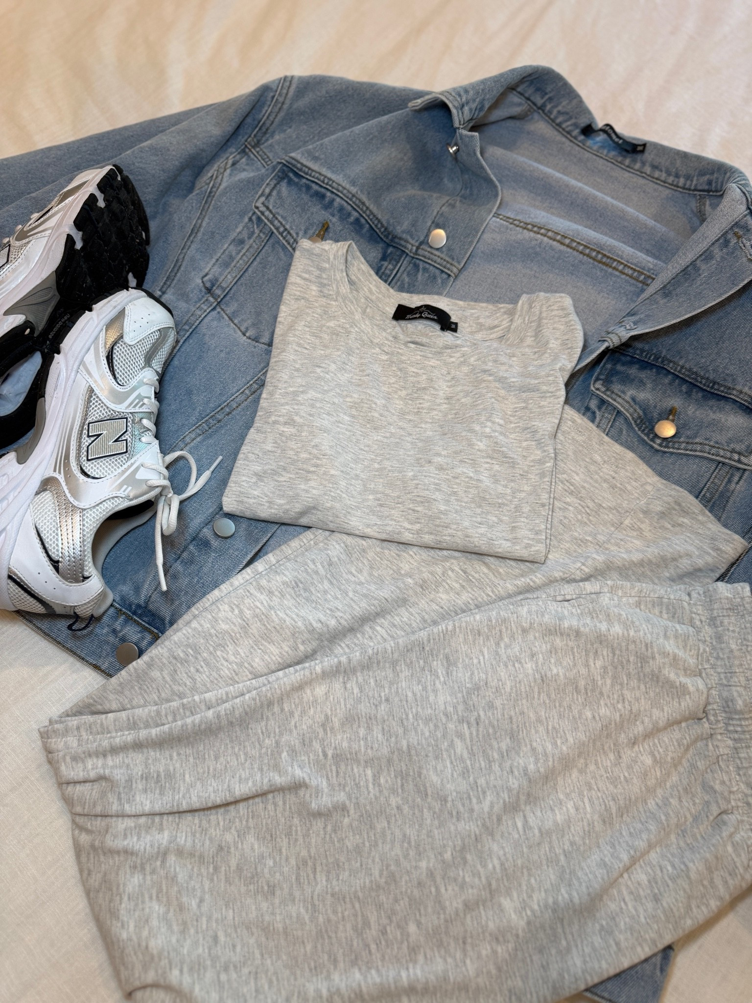 The perfect airport fit! ✈️

#LTKootd #LTKTravel #LTKActive