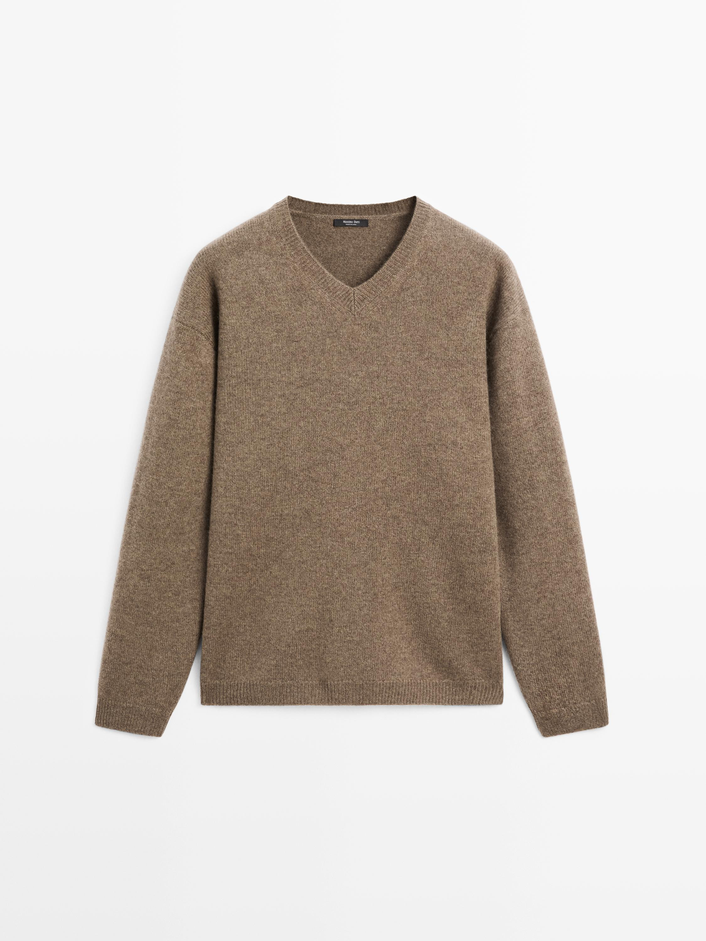 Oversize-Strickpullover mit V-Ausschnitt | Massimo Dutti DE