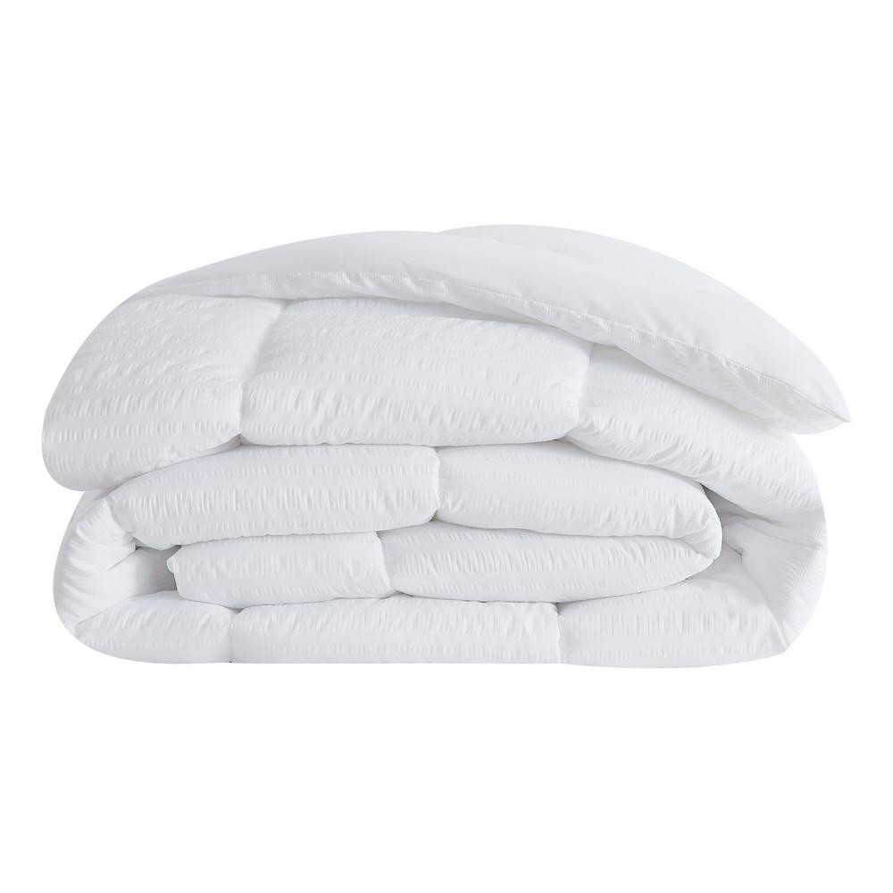 London Fog White Embossed Stripe Seersucker King Polyester Down Alternative Comforter | The Home Depot