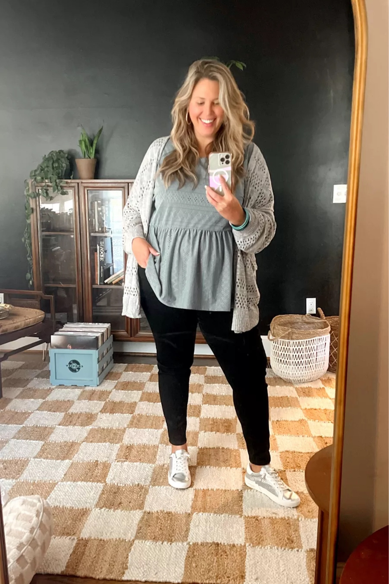 Top is a 3X, cardigan is a 20W runs tts jeans are 20W! 


Plus size outfits, plus size finds, fall outfit inspo, early fall outfits

#LTKSeasonal #LTKPlusSize #LTKxPrimeDay