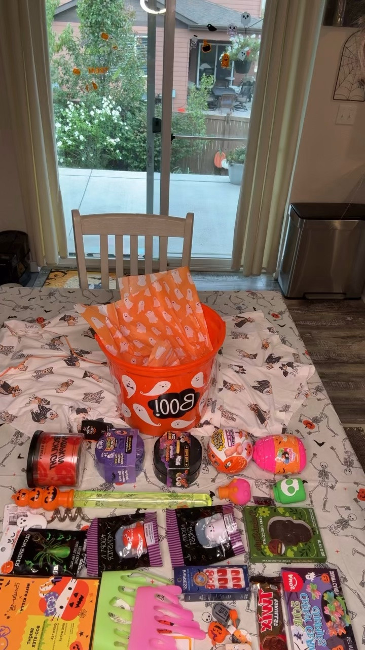 And how I assemble it all! #boobasket #boobasketideas #spokybaskets

#LTKSeasonal #LTKmomlife #LTKKids